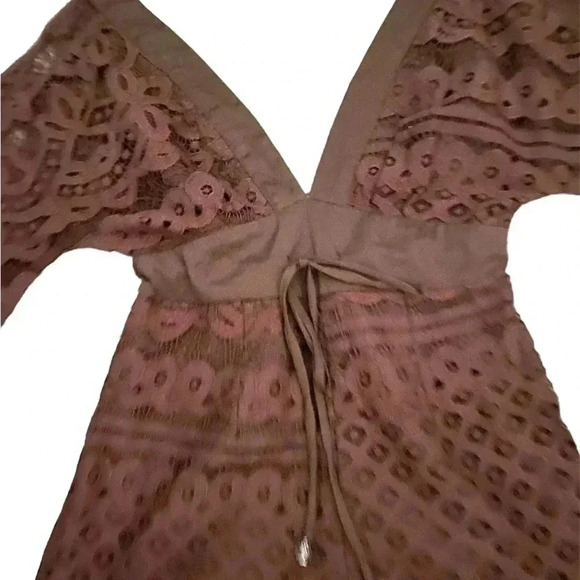 LUXXEL Cold Shoulder Lace Kimono Sleeve Brown Romper Size S - Picture 3 of 9